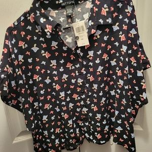 Hot topic mushroom button up crop top
